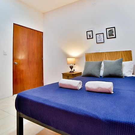 Hostal Ten To Ten Puerto Vallarta Bagian luar foto
