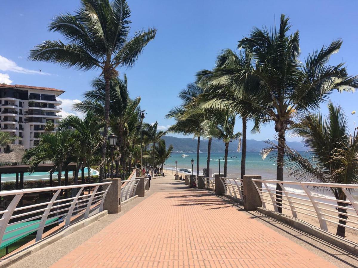 Hostal Ten To Ten Puerto Vallarta Bagian luar foto