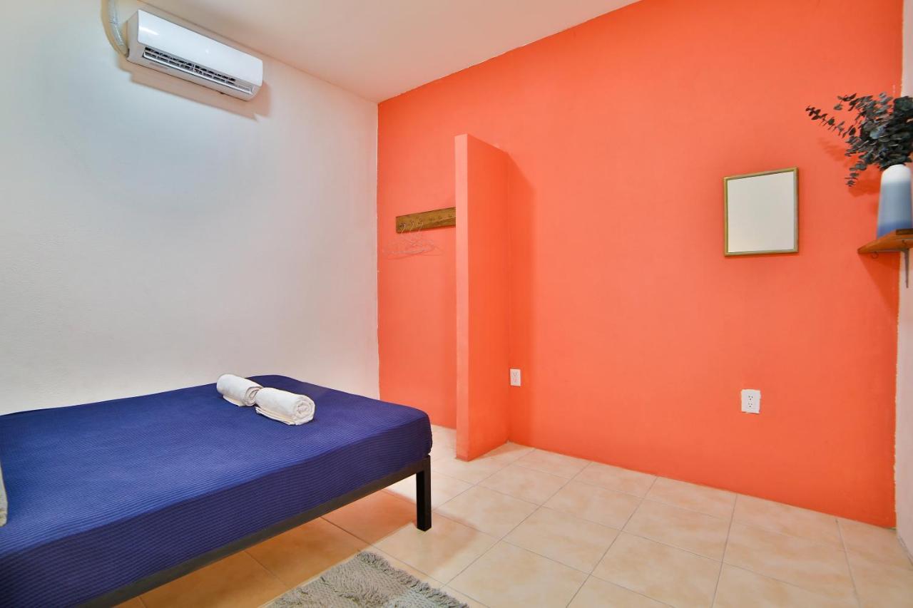 Hostal Ten To Ten Puerto Vallarta Bagian luar foto