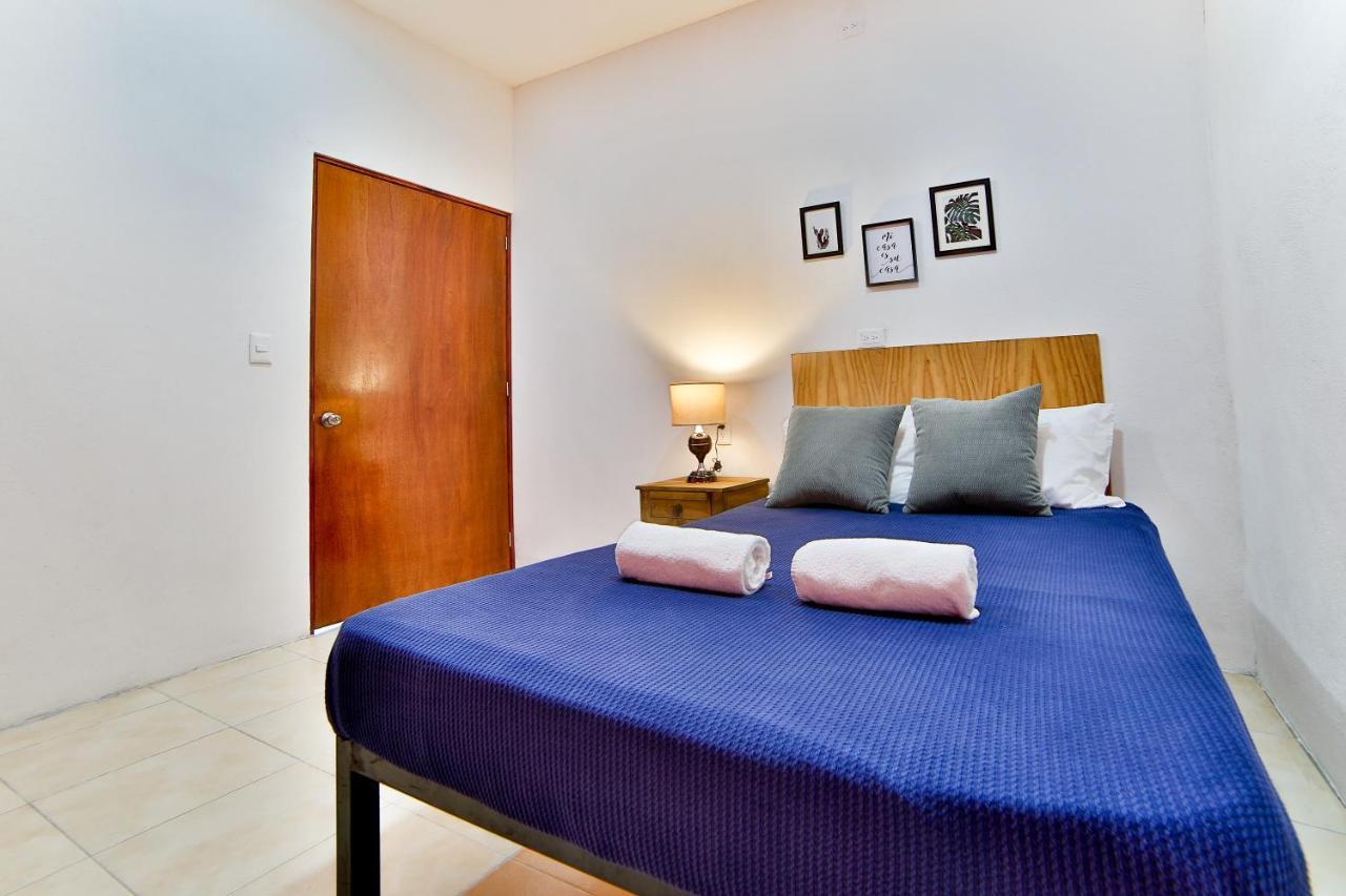 Hostal Ten To Ten Puerto Vallarta Bagian luar foto