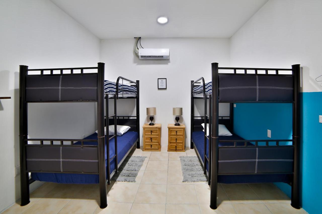 Hostal Ten To Ten Puerto Vallarta Bagian luar foto